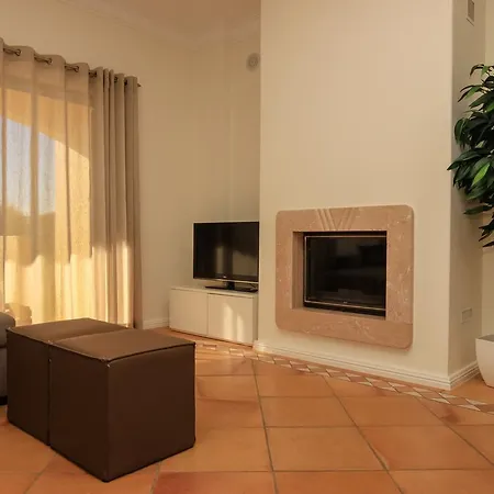 Encosta Das Oliveiras Apartamento *